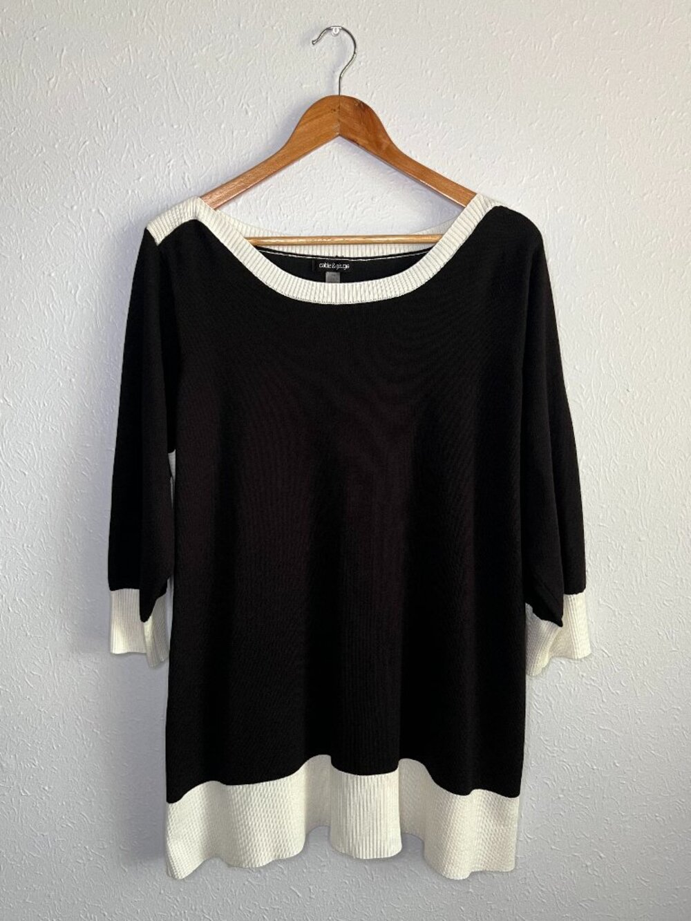 Womens Black and White Tunic Sweater Top Cable & Gauge Plus Size 1X